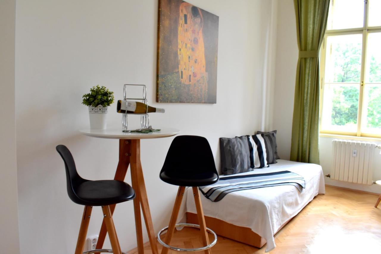 Wellness Apartments Florenc Prague Luaran gambar