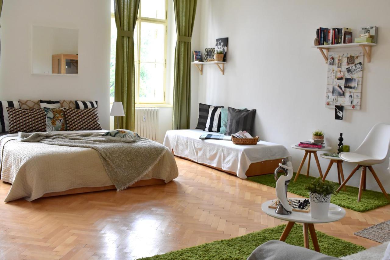 Wellness Apartments Florenc Prague Luaran gambar