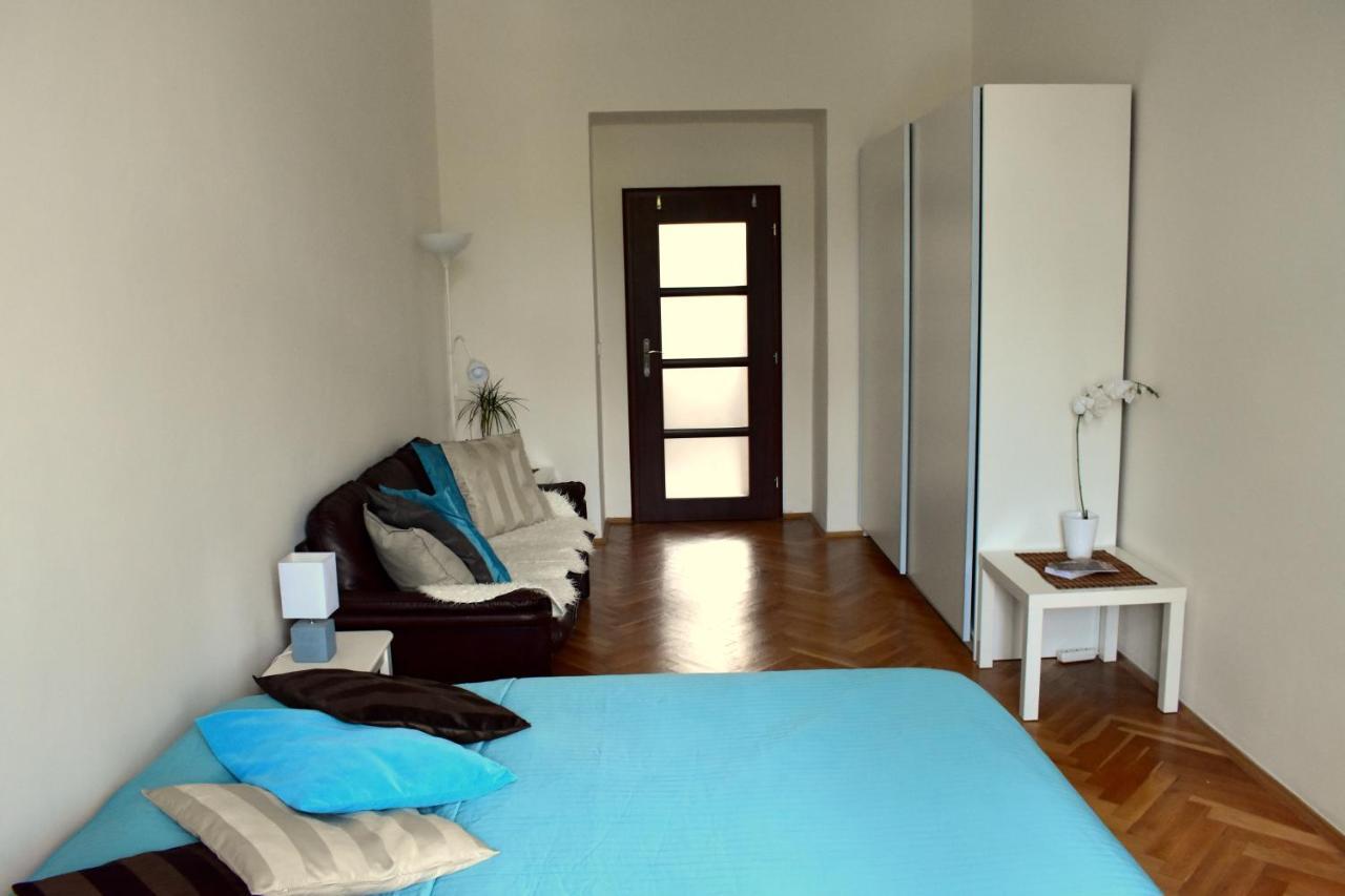 Wellness Apartments Florenc Prague Luaran gambar